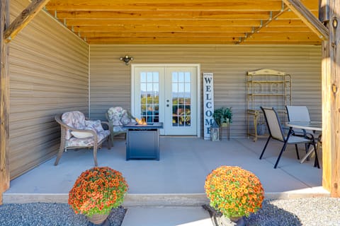 Cozy Leicester Studio, 11 Mi to Downtown Asheville Apartment in Buncombe County