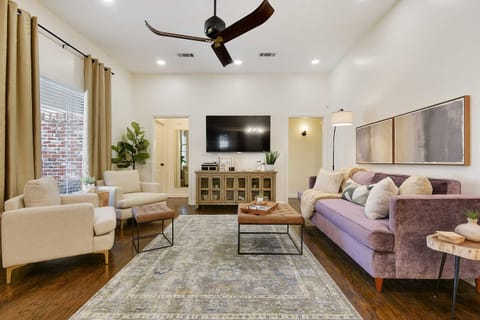 Charming Baton Rouge Retreat ~ 3 Mi to LSU! House in Baton Rouge