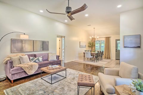 Charming Baton Rouge Retreat ~ 3 Mi to LSU! House in Baton Rouge