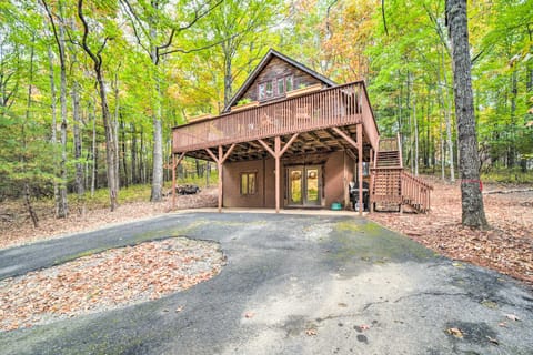 Chic Brevard Cabin - Nature, Trails, & Water! House in Tennessee