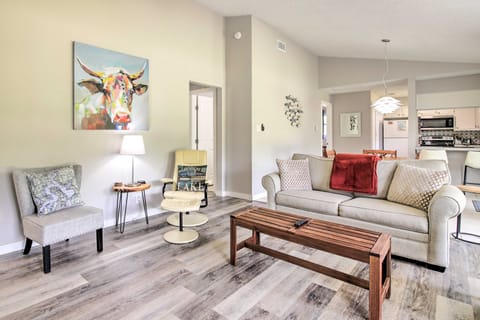 Bright Jonestown Retreat w/ Yard & Porch! House in Jonestown