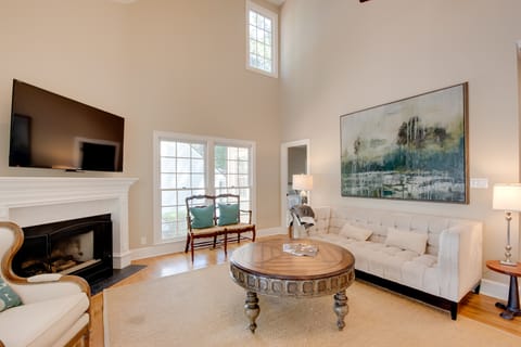 Stunning Lake Oconee Retreat w/ Pool Access! Cottage in Lake Oconee