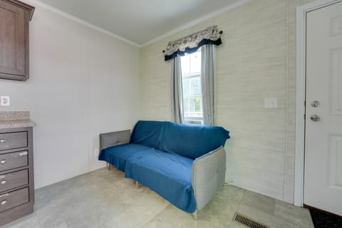 Cassopolis Cabin w/ On-Site Fishing Pier! House in Michigan