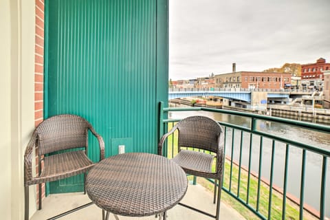 Luxe Manistee Condo w/ Balcony & River Views! Apartment in Manistee
