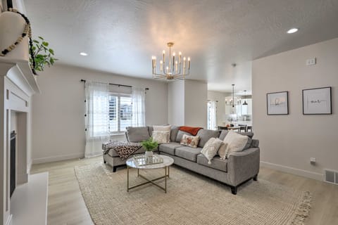 Lovely Vineyard Getaway < 1 Mi to Utah Lake! House in Vineyard