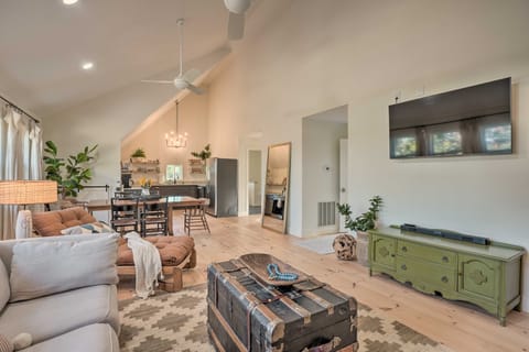 Peaceful Family Escape on Table Rock Lake! Cottage in Roaring River Township