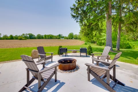 Spacious Massillon Log Cabin w/ Fire Pit! House in Ohio