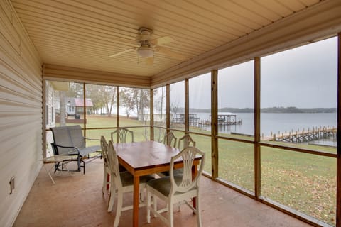Lakefront House w/ Boat Ramp, Dock & Sunset Views! House in Lake Greenwood