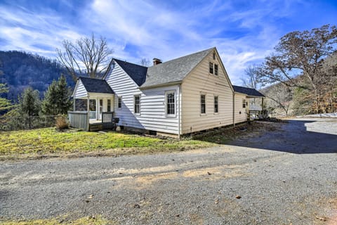 Mtn-View Home w/ Game Room - Near ATV Trails! House in West Virginia