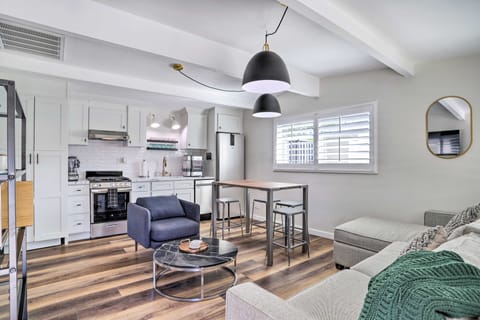 Walk to Downtown Palm Desert: Home w/ Pool Access Cottage in Indian Wells