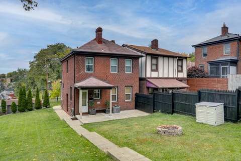 3 Mi to Dtwn! Family-Friendly Mt Washington Home House in Pittsburgh