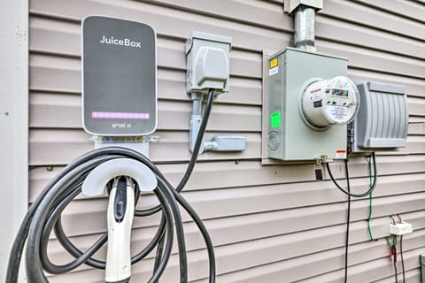 Community Beach & Lake: Pocono Summit Escape House in Coolbaugh Township