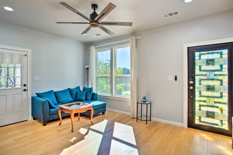 Denison Home w/ Balcony: Walk to Downtown! House in Lake Texoma