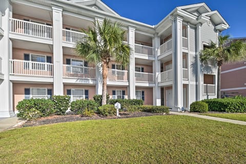 Myrtle Beach Condo w/ Community Amenities! Apartment in Carolina Forest