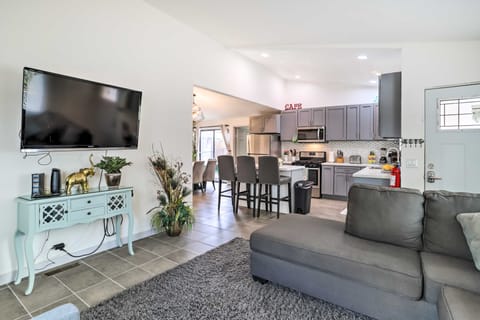 4 Mi to Airport: Poolside Retreat in Palm Springs! House in Palm Springs