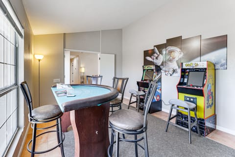 Gilbert Family Home: Games, Private Pool & Patio! House in Superstition Springs