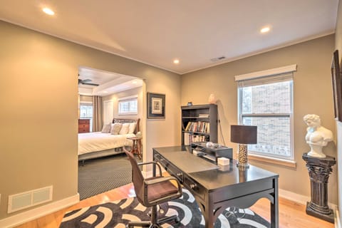 Luxe Lyndon Home < 11 Mi to Dtwn Louisville! House in Louisville