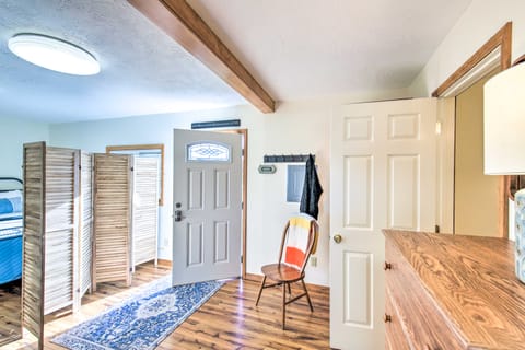 Cozy Cottage Studio: Stunning Mountain Views! Cottage in Idaho