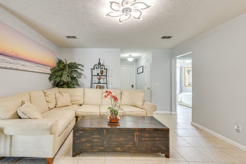 Pet-Friendly PCB Home w/ Hot Tub, Near Beaches! House in Sunnyside