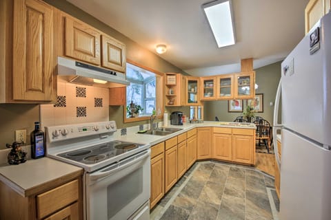 Montana Home on 5 Acres: Near Lake Koocanusa! House in Idaho