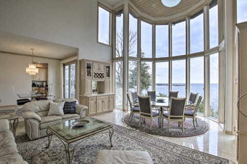 Grand Egg Harbor Home w/ Stunning Lake Views! House in Egg Harbor