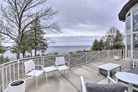 Grand Egg Harbor Home w/ Stunning Lake Views! House in Egg Harbor