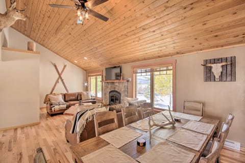 Stunning Gallatin Gateway Mountain Retreat! House in Idaho