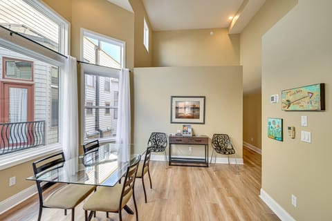 'Phoenix Nest' South Haven Condo: River View! Apartment in South Haven