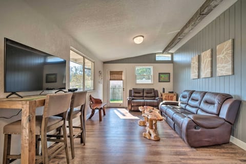 Private Dock: Waterfront Inverness Abode! House in Florida