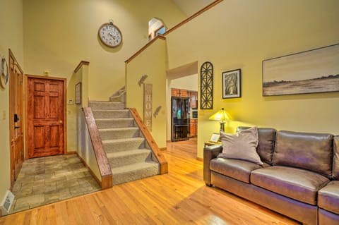 Spacious Oneida Retreat w/ Game Room! House in Adirondack Mountains