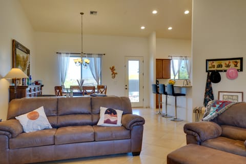 Cozy Mtn-View Vail Home w/ Pool & Hot Tub! House in Arizona