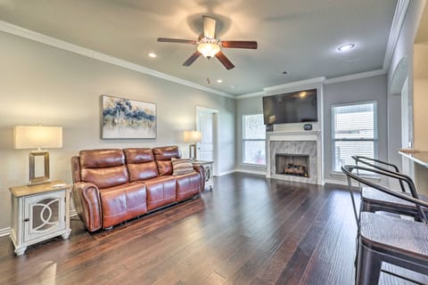 Fayetteville Home: Near University & Biking Trails House in Fayetteville