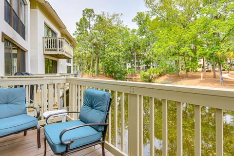 Walk to Beach: Coligny Gem w/ Community Perks! Apartment in South Forest Beach