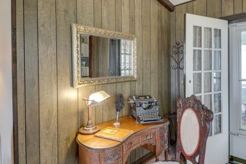 Historic Alexandria Home w/ Private Yard! House in Indiana