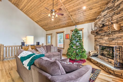 22STR-00367 Fairplay Cabin ~ 6 Mi to Downtown! House in Park County