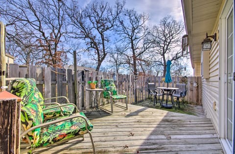 < 1/2 Mi to Marinas! Osage Beach Home w/ Deck House in Osage Beach
