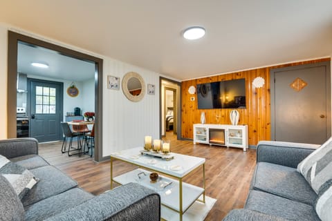 Radiant Arden Home - 10 Mi to Biltmore! House in Asheville