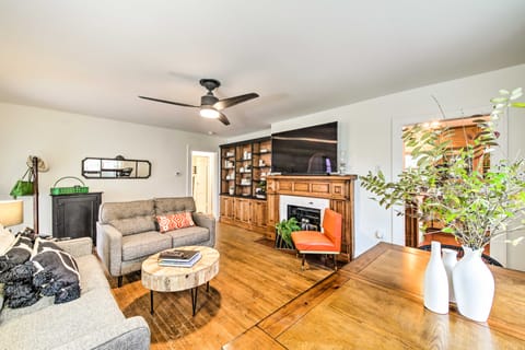 Renovated Bloomington Home - Steps to Campus! House in Bloomington