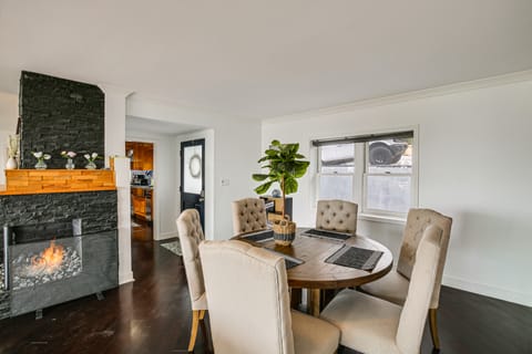 Convenient Whittier Retreat: Furnished Deck, Views House in Pico Rivera