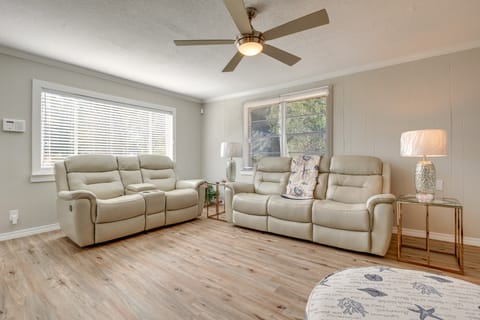 Charming Gulfport Home ~ 2 Mi to Marina House in Gulfport