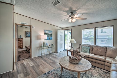 Sunny Waterfront Welaka Home w/ Private Dock! House in Welaka