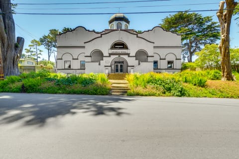 Montara Apartment w/ Yard Near Beaches Apartment in Montara