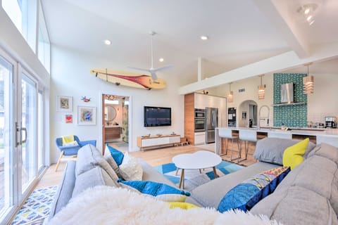 Modern Jacksonville Beach Retreat w/ Hot Tub! House in Jacksonville Beach