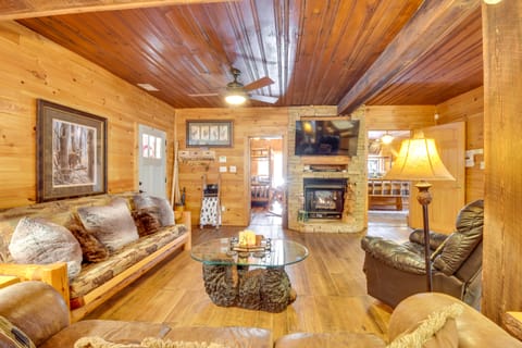 Hot Tub & Fire Pit: Riverfront Helen Cabin House in White County