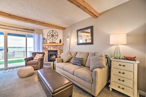 Updated Onekama Resort Condo on Portage Lake! Apartment in Wisconsin