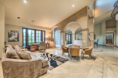 Outdoor Oasis, Games! Paradise Valley Group Villa House in Paradise Valley