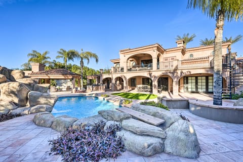 Outdoor Oasis, Games! Paradise Valley Group Villa House in Paradise Valley