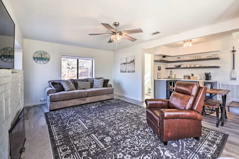 Shared Dock & Seasonal Pool: Lakefront Grove Cabin House in Ozark Mountains