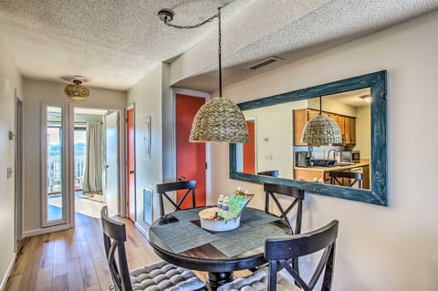 Condo w/ Pool Access - Walk to Beach! Apartment in Carolina Beach