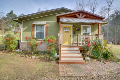 Home w/ Ouachita River & Lake Hamilton Access Cottage in Lake Ouachita